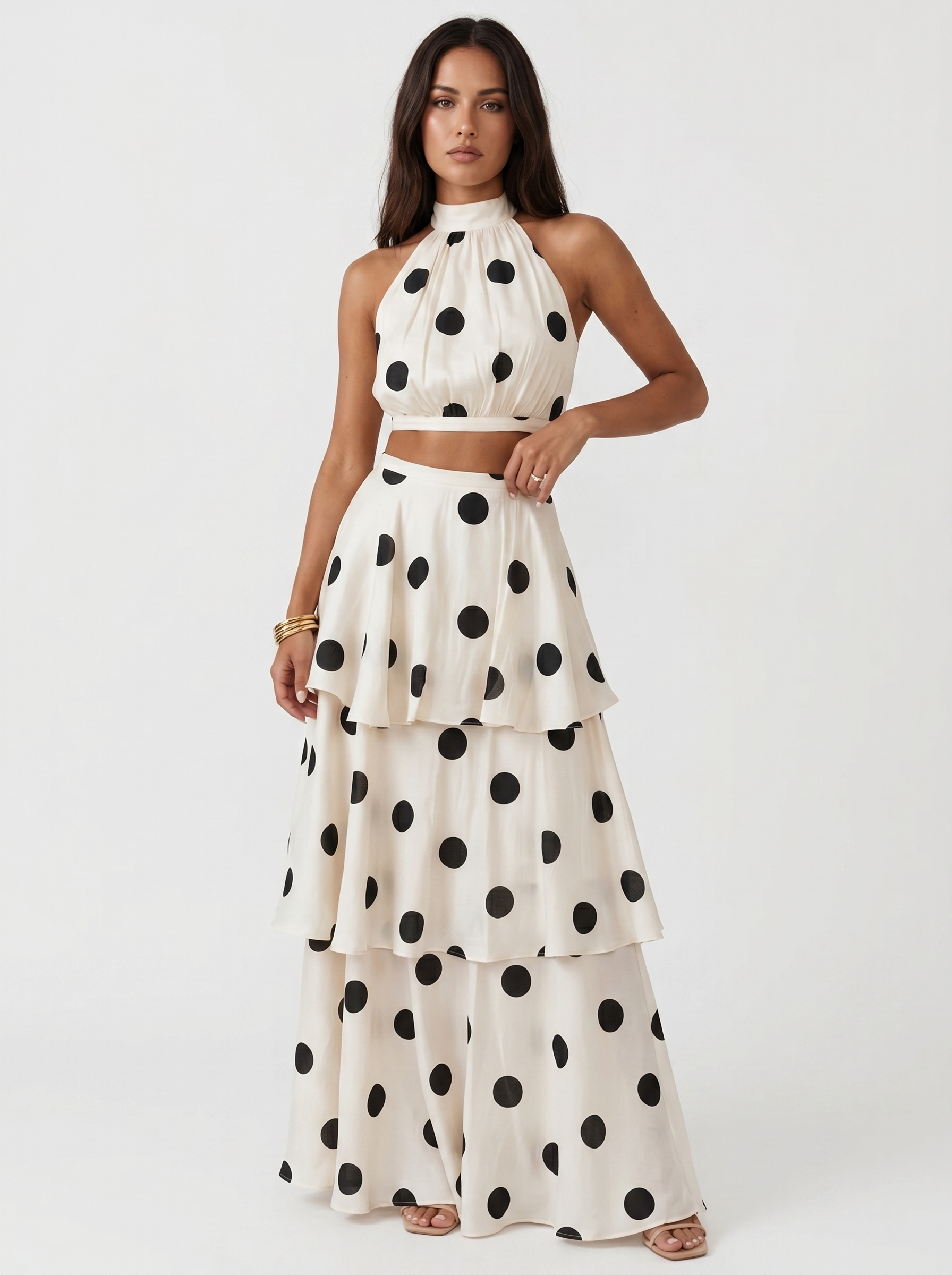 Conjunto de Top de Lunares y Falda Larga