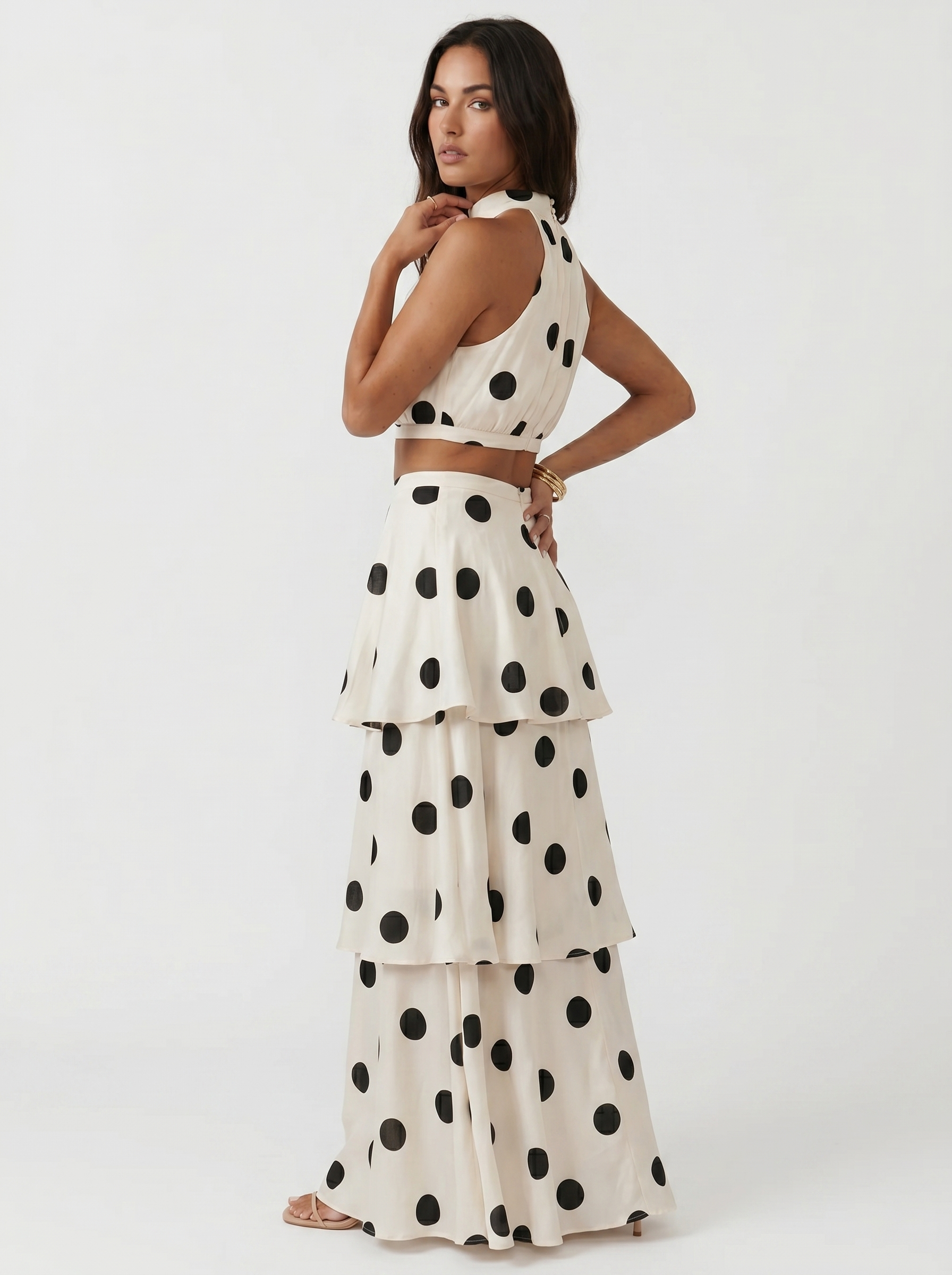Conjunto de Top de Lunares y Falda Larga