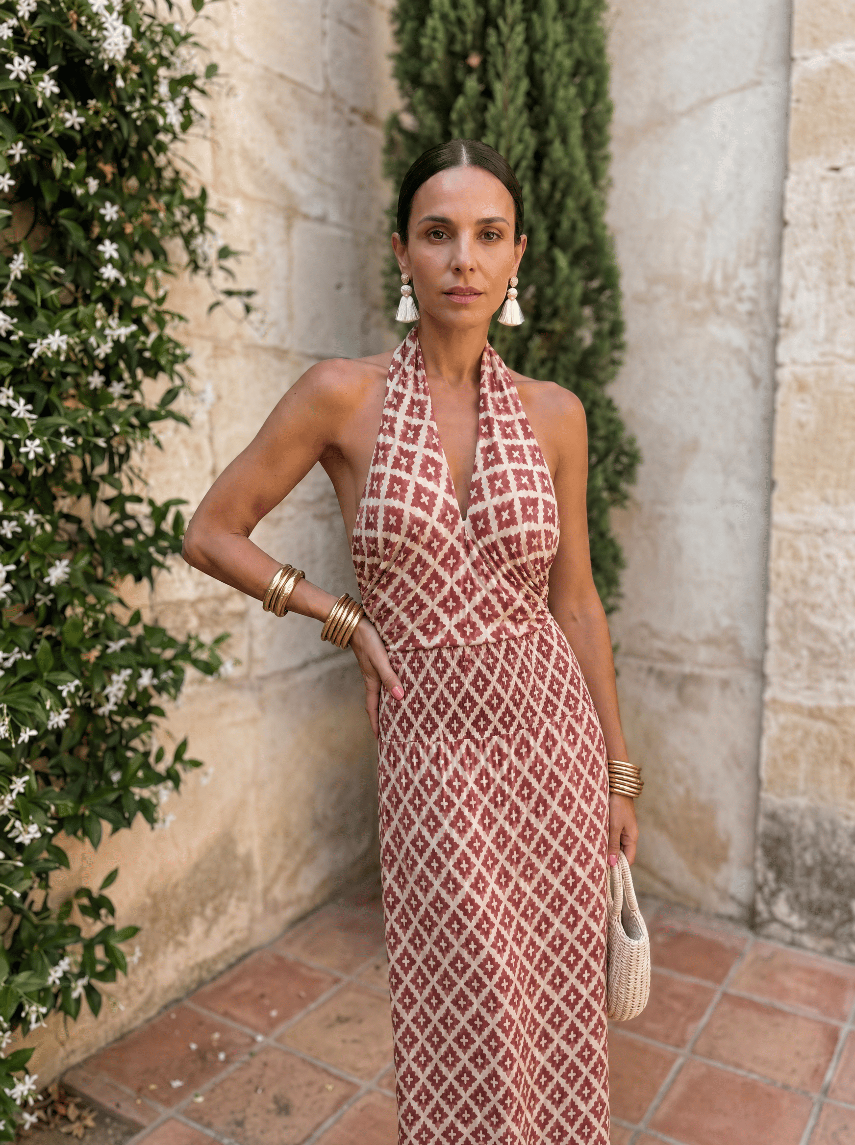 Vestido Elegante con Diseño Off-Shoulder