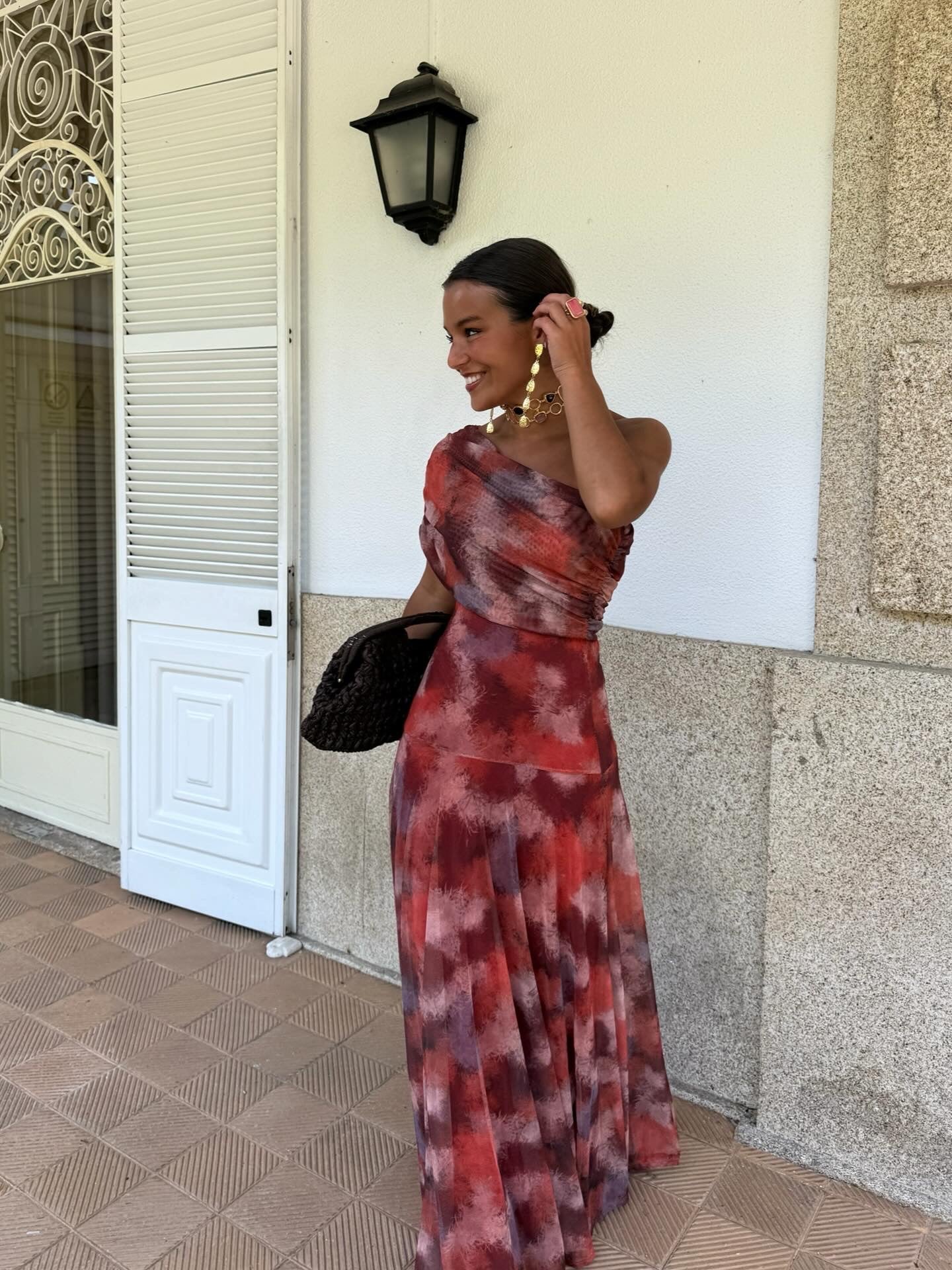 Vestido Largo Off-Shoulder en Acuarela