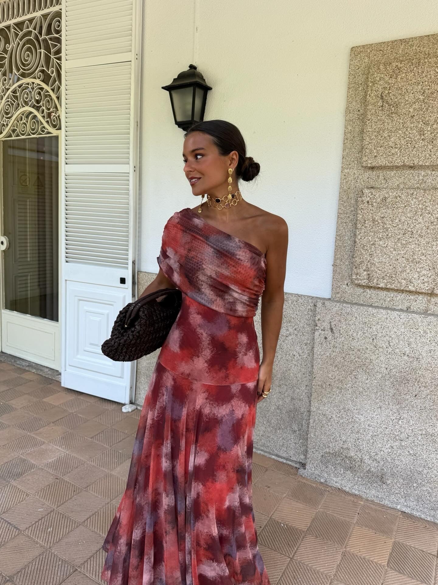 Vestido Largo Off-Shoulder en Acuarela