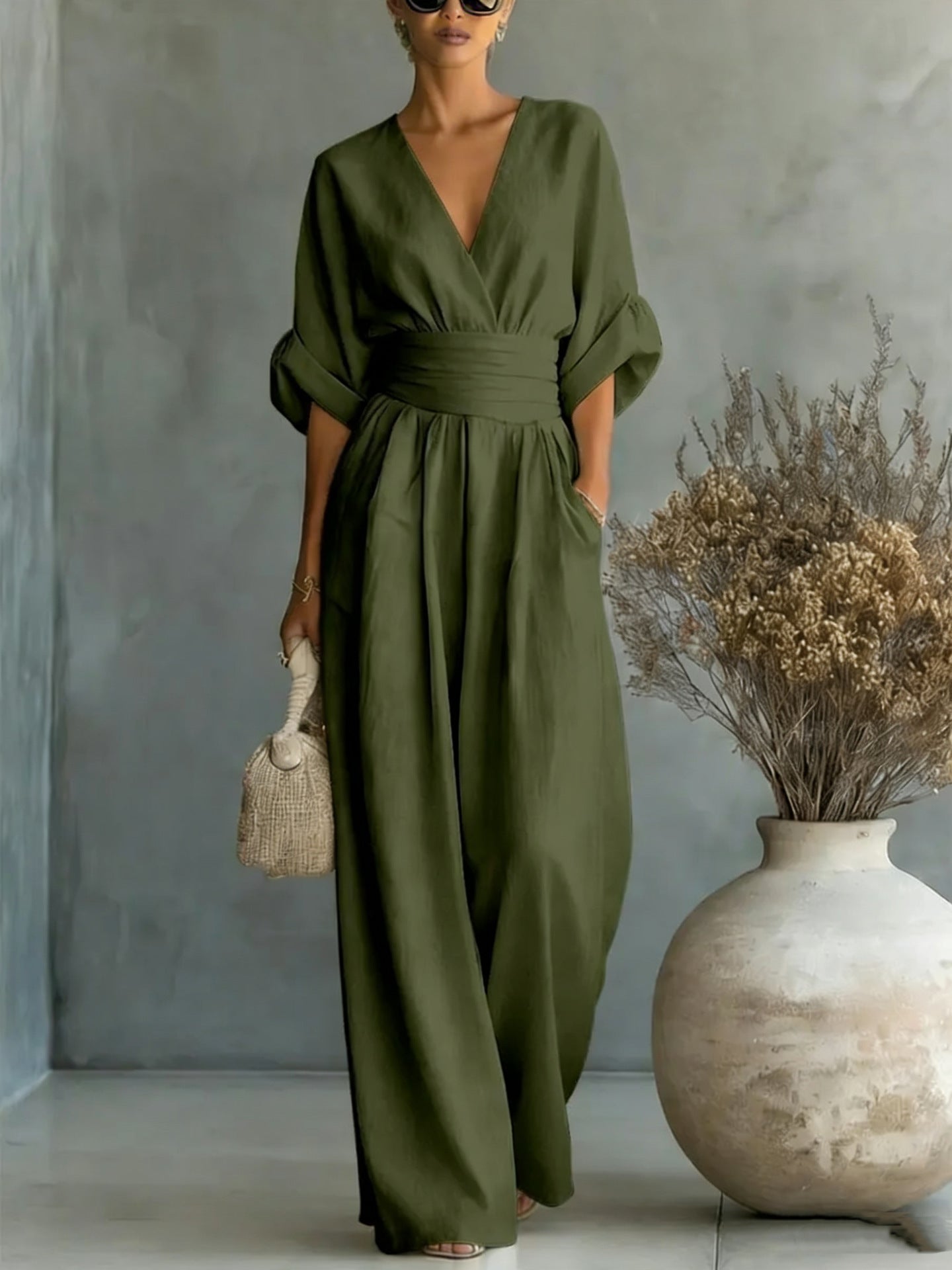 Ropa Elegante en V, Espalda Descubierta y Mangas Fluidas - Maison Claire et Sylvie