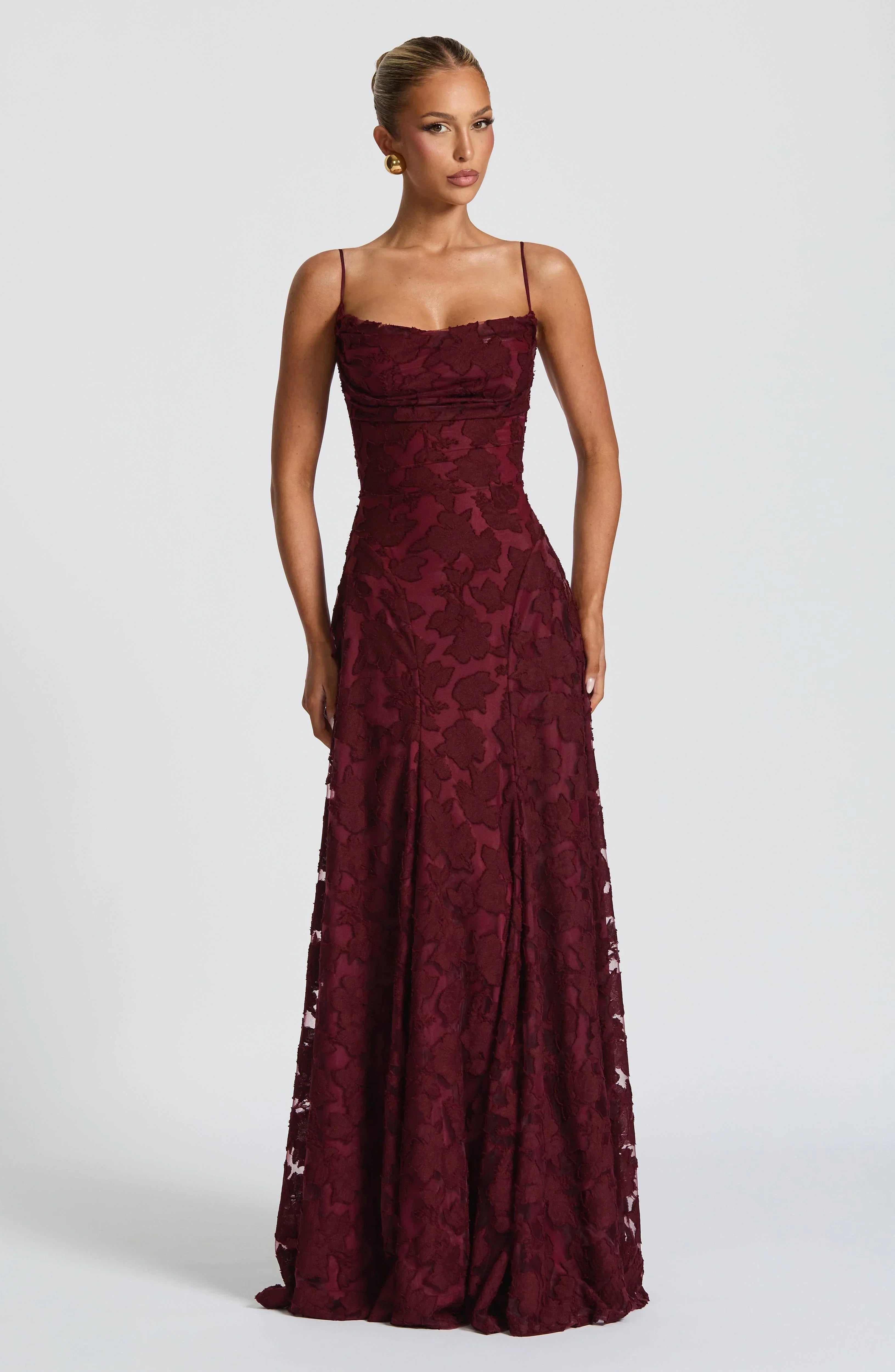 Clara Léon | Vestido largo elegante