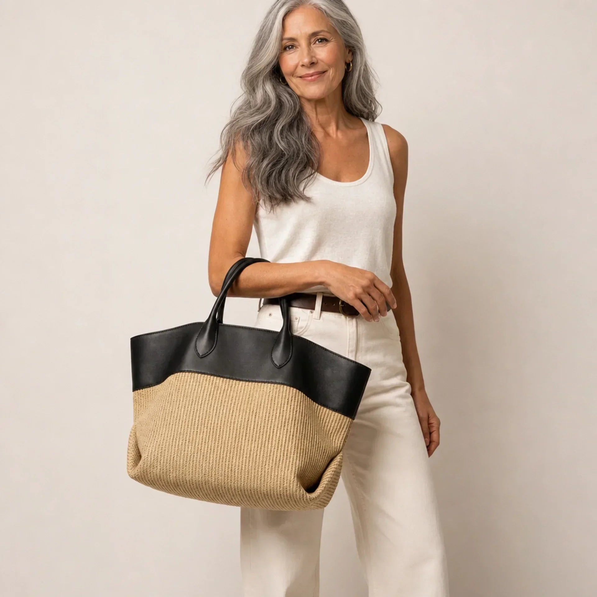 La Bolsa Tote Tejida a Rayas