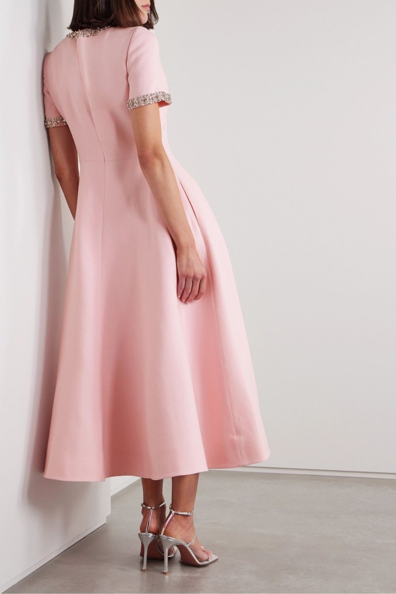 Robe midi de satén con nudo y adornos de cristal
